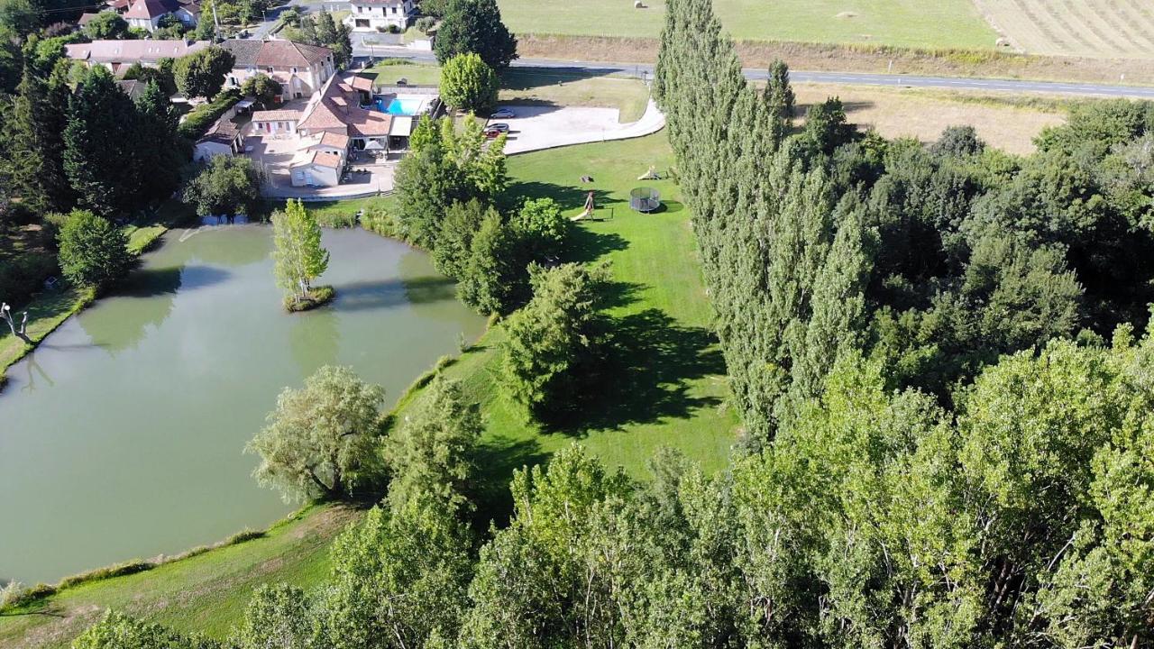 Le Domaine De L'Etang De Sandanet Issac Zewnętrze zdjęcie